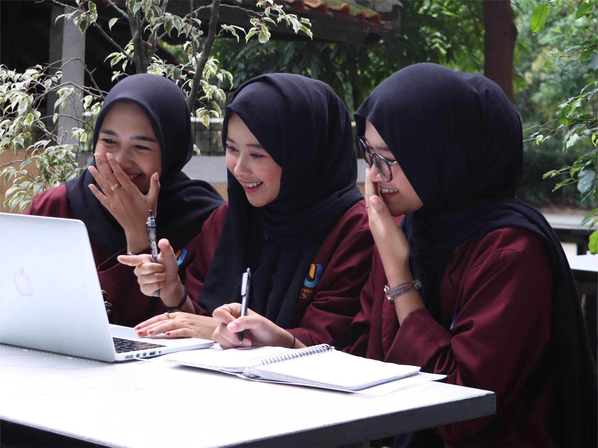 Tertarik Kuliah Komputerisasi Akuntansi D3 Gratis Khusus Penghafal Al Quran Lewat Jalur Beasiswa Tahfidz?