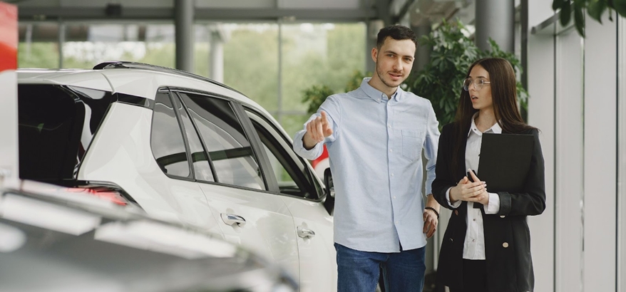 Cara Membandingkan Harga Mobil Bekas di Marketplace Otomotif