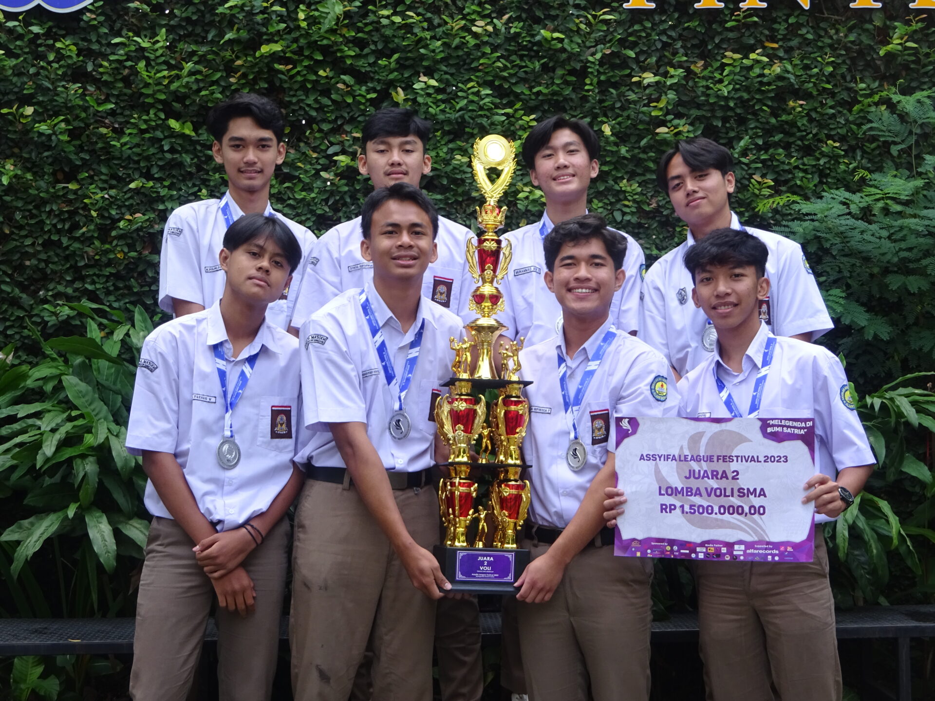 Pengalaman Siswa dalam Ekstrakurikuler Seni di Pesantren Al Masoem Bandung